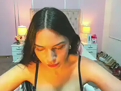 NoaLuxury online show from 10, 3, 2025