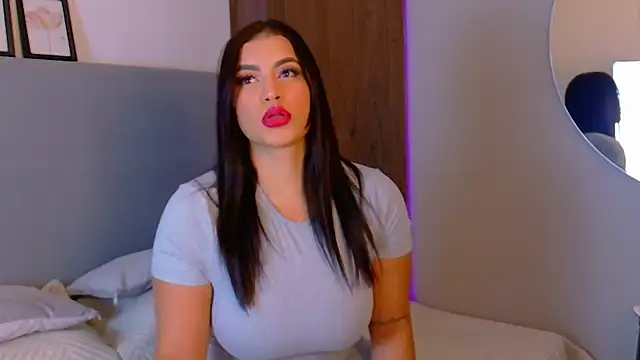 Snapshot of AlynAllen chatting on 19, 9, 2025 AlynAllen online show from 19, 9, 2025