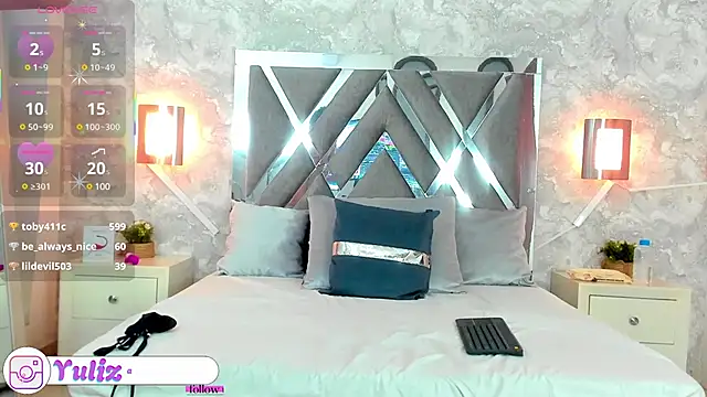 Luxury Woman online show from 25, 1, 2025