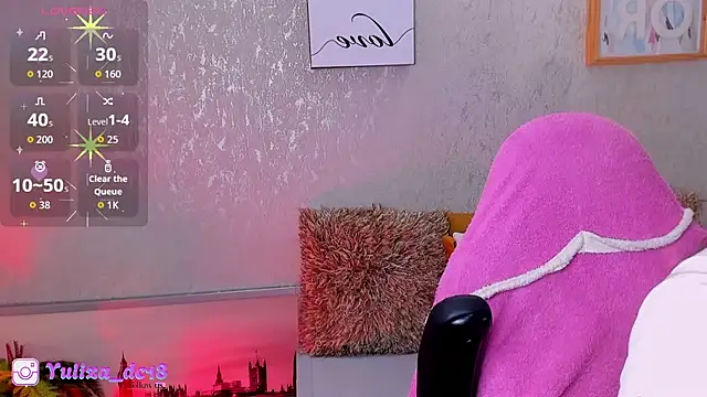 Luxury Woman online show from 18, 3, 2026