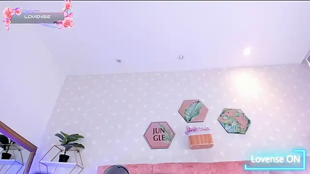 Elise-Leyton online show from 19, 3, 2025