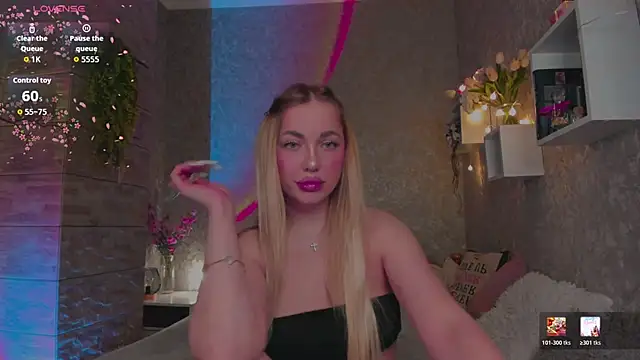 Snapshot of Mika_Rayy chatting on 2, 5, 2026 Mika Rayy online show from 2, 5, 2026