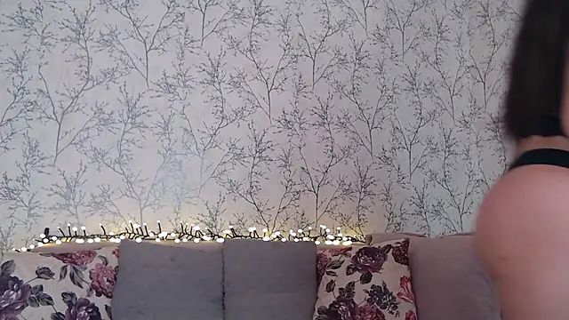 Snapshot of SweetChyou chatting on 28, 1, 2025 SweetChyou online show from 28, 1, 2025