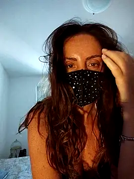 Akemi rossi online show from 28, 6, 2026