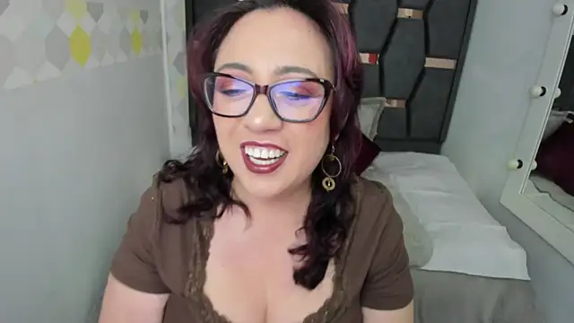 Victoria Adamns online show from 1, 10, 2025