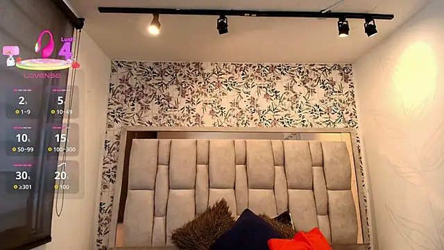 Victoria Adamns online show from 7, 3, 2026