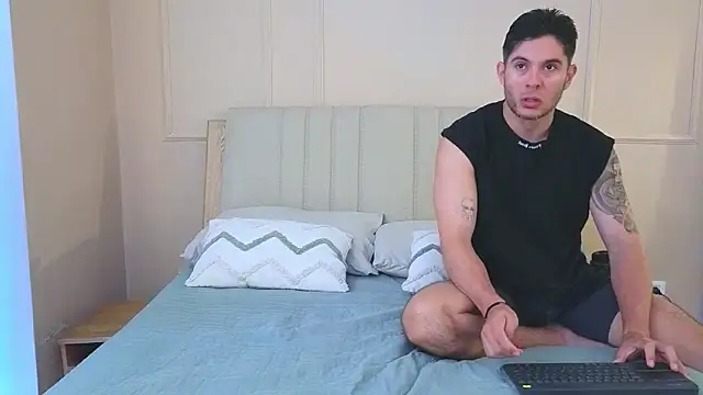 Snapshot of mr_danni chatting on 4, 6, 2026 mr danni online show from 4, 6, 2026