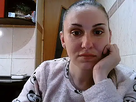 Yuliia30 online show from 18, 4, 2026