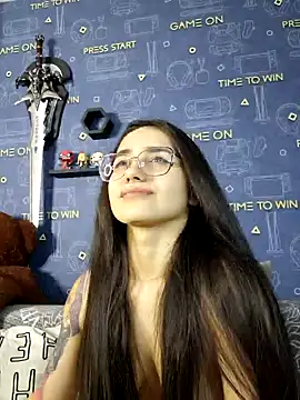 Snapshot of LittleX_Angel chatting on 11, 2, 2025 LittleX Angel online show from 11, 2, 2025