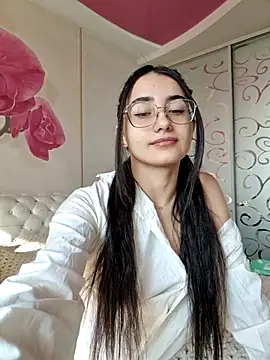 Snapshot of LittleX_Angel chatting on 23, 2, 2025 LittleX Angel online show from 23, 2, 2025