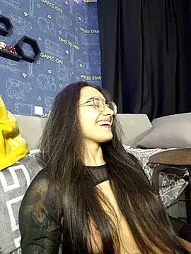 Snapshot of LittleX_Angel chatting on 5, 3, 2025 LittleX Angel online show from 5, 3, 2025