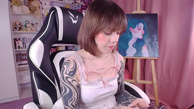 Snapshot of Catharsisi chatting on 18, 1, 2025 Catharsisi online show from 18, 1, 2025