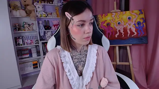 Snapshot of Catharsisi chatting on 8, 2, 2025 Catharsisi online show from 8, 2, 2025