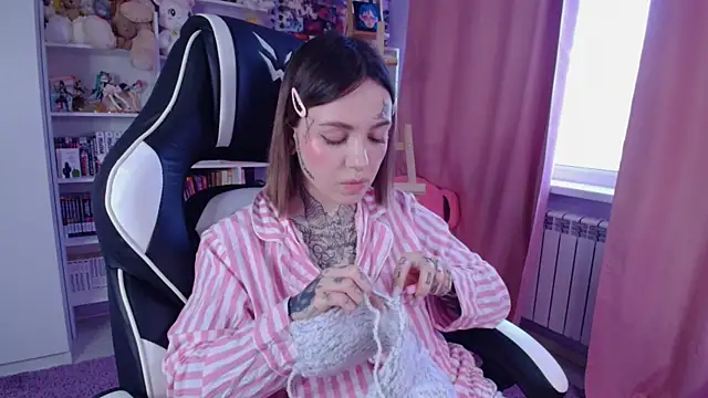 Snapshot of Catharsisi chatting on 21, 2, 2025 Catharsisi online show from 21, 2, 2025