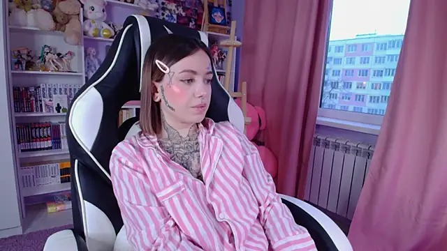 Snapshot of Catharsisi chatting on 22, 2, 2025 Catharsisi online show from 22, 2, 2025