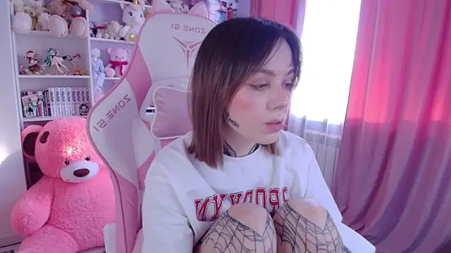 Snapshot of Catharsisi chatting on 21, 3, 2025 Catharsisi online show from 21, 3, 2025