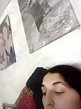 Snapshot of Rosanna_Rennie chatting on 2, 10, 2025 Rosanna Rennie online show from 2, 10, 2025