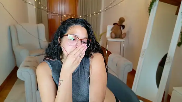 Snapshot of SelenaBlumX chatting on 13, 1, 2025 SelenaBlumX online show from 13, 1, 2025