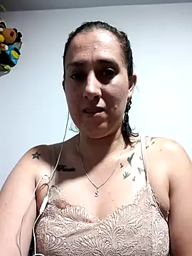 CHARLOTTE 1711 online show from 13, 11, 2025