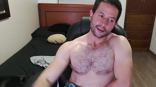 Snapshot of hairyncuteass chatting on 1, 2, 2025 hairyncuteass online show from 1, 2, 2025