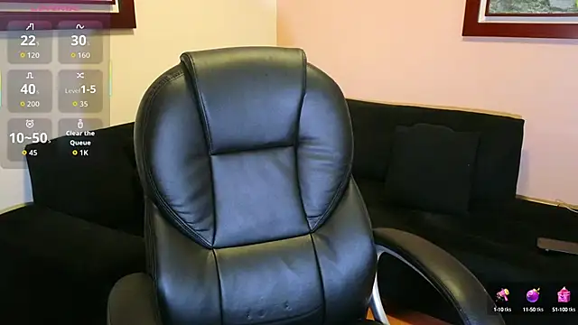 Snapshot of hairyncuteass chatting on 18, 10, 2025 hairyncuteass online show from 18, 10, 2025