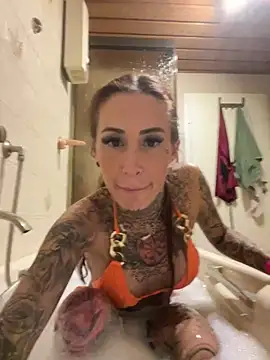 Black sweet Rose online show from 19, 1, 2025