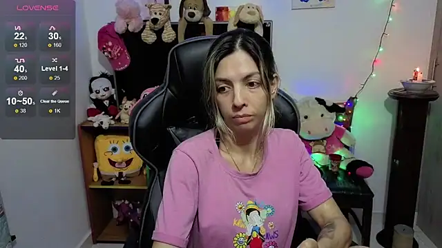 Snapshot of Princezzlove3 chatting on 11, 11, 2025 Princezzlove3 online show from 11, 11, 2025