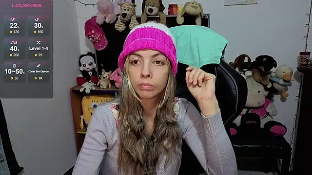 Snapshot of Princezzlove3 chatting on 21, 11, 2025 Princezzlove3 online show from 21, 11, 2025