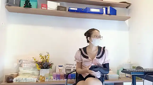 Lush-Office online show from 7, 2, 2025