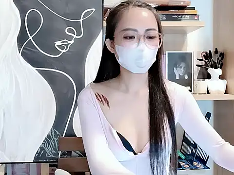 Lush-Office online show from 5, 11, 2025