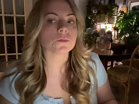 girlnextdoorjoelle online show from 13, 1, 2025