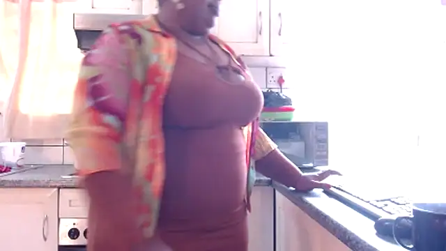 omalicha98 online show from 26, 11, 2025