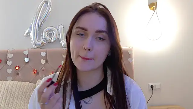 Lilliana Moon online show from 17, 2, 2025