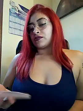 Snapshot of AnonymousGirl chatting on 14, 11, 2025 AnonymousGirl online show from 14, 11, 2025