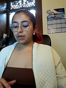 Snapshot of AnonymousGirl chatting on 15, 12, 2025 AnonymousGirl online show from 15, 12, 2025