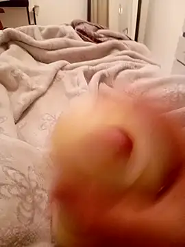 Snapshot of kzzix chatting on 2, 11, 2025 kzzix online show from 2, 11, 2025