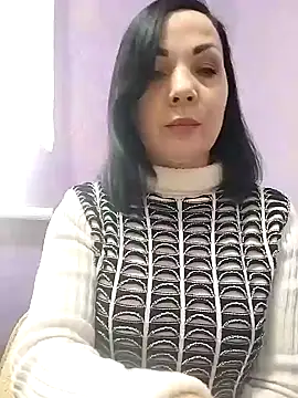 Tory Lovi online show from 9, 2, 2025