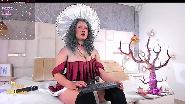 Snapshot of Tamara_palacios chatting on 31, 10, 2025 Tamara palacios online show from 31, 10, 2025