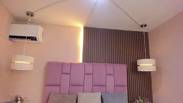 janna lopez  online show from 23, 11, 2025