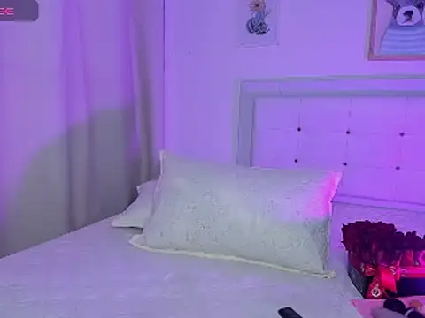 Snapshot of Missangeldust16 chatting on 12, 2, 2025 Missangeldust16 online show from 12, 2, 2025