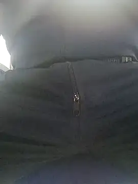 Snapshot of Jinenez chatting on 9, 3, 2025 Jinenez online show from 9, 3, 2025