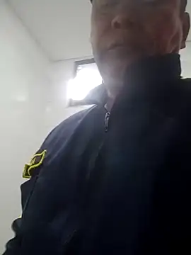 Snapshot of Jinenez chatting on 25, 11, 2025 Jinenez online show from 25, 11, 2025