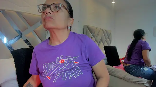 raquell moore online show from 3, 3, 2025