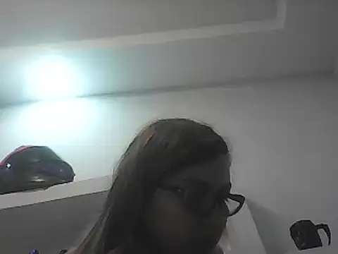 VittoriaTaylor online show from 26, 2, 2025