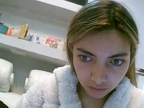 VittoriaTaylor online show from 6, 5, 2026