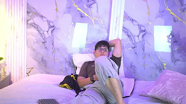 vanilla hot online show from 12, 10, 2025