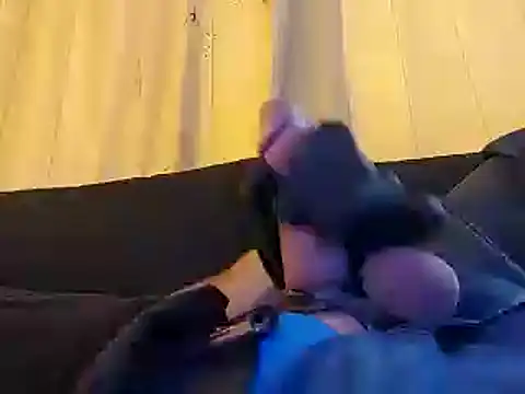 Snapshot of bwcbeat83 chatting on 3, 2, 2025 bwcbeat83 online show from 3, 2, 2025