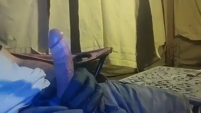 Snapshot of bwcbeat83 chatting on 10, 10, 2025 bwcbeat83 online show from 10, 10, 2025