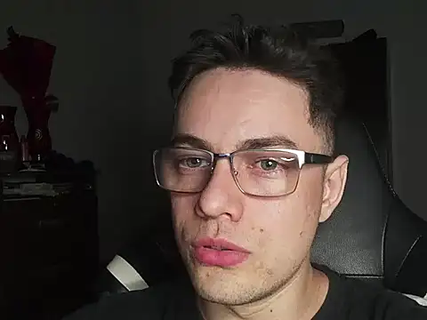 Dyllan   online show from 22, 10, 2025