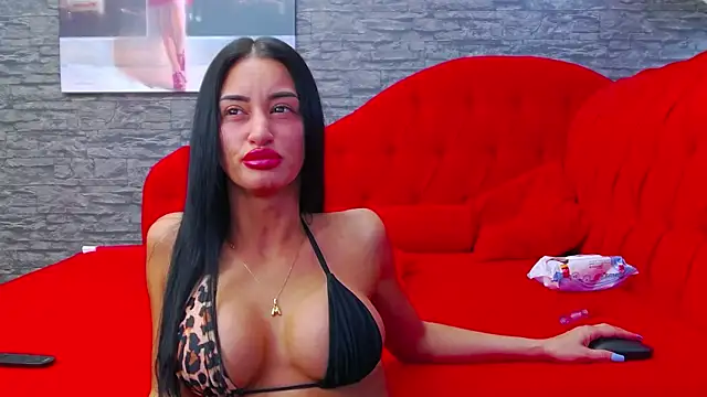 Snapshot of SelenaNoir chatting on 25, 2, 2025 SelenaNoir online show from 25, 2, 2025